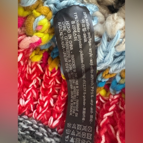 Zara Vibrant Knit Sweater - Red, Blue, Gray 🌈🦄 ❤️ - Picture 10 of 11